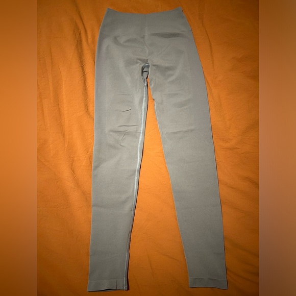 Alphalete leggings utility grey small - Picture 2 of 5